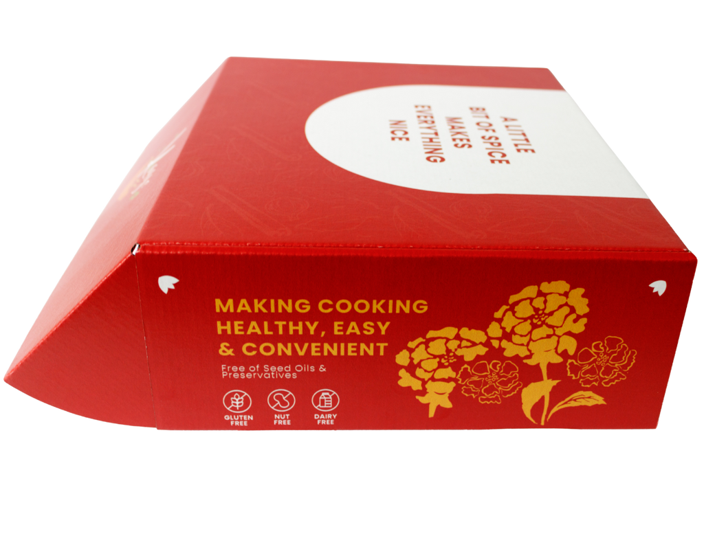 Kay’s Curries gift box closed with Kay’s logo